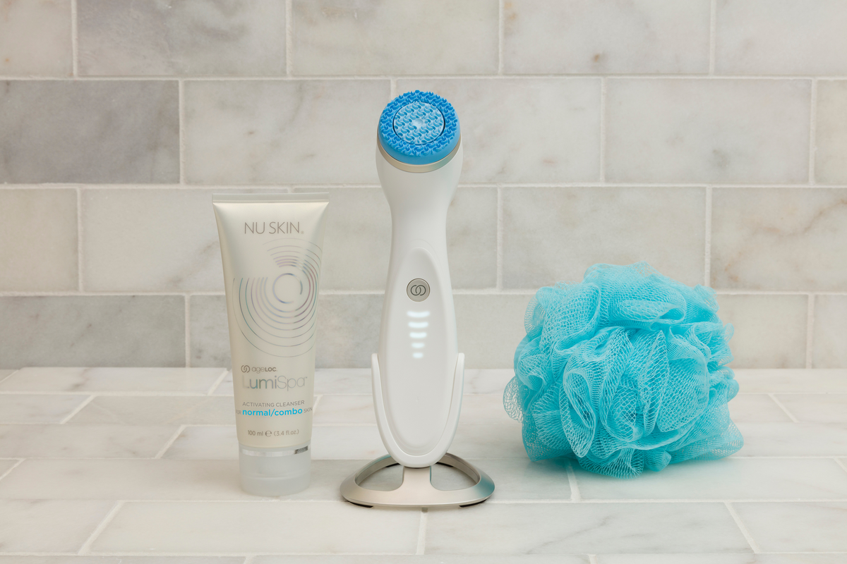 ageLOC LumiSpa iO Beauty Device SkinCare Kit - Normal to Combination Skin